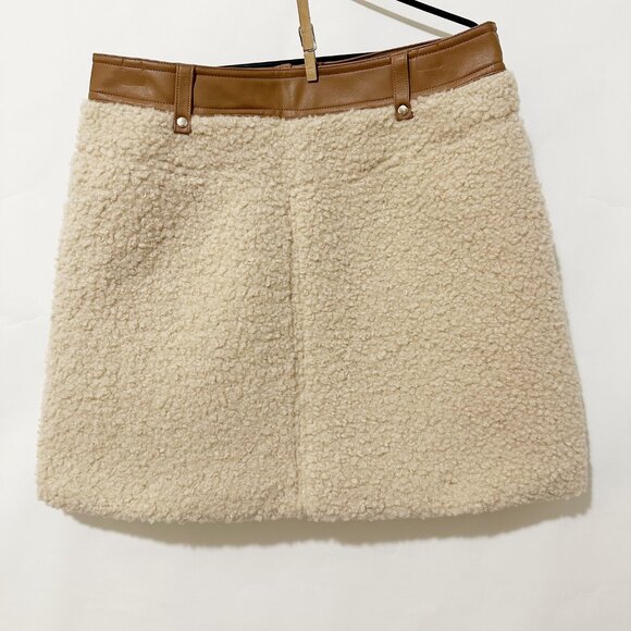 River Island - Faux Leather and Borg Zip Mini Skirt - Size 8 - Picture 5 of 14